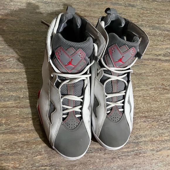 Jordan true flight 342964-123 infrared 23 grey & white sneakers